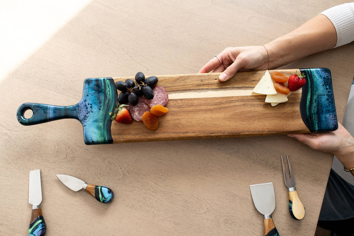 Resin Cheese/Charcuterie Board - Baguette 5"x24" NO TARIFFS!: Northern Lights
