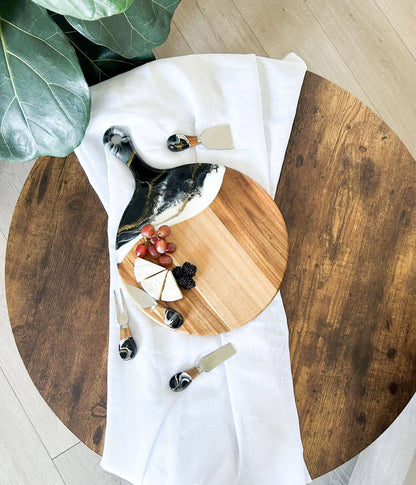 Charcuterie Board 12" Round with handle: Marble