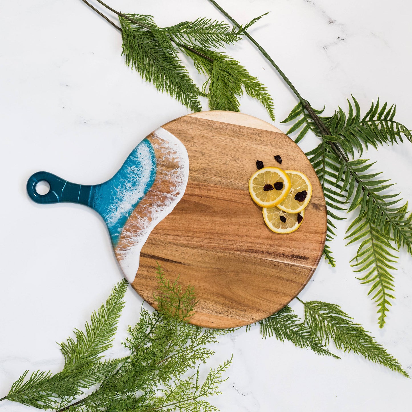 Charcuterie Board 12" Round with handle: Ocean Vibes