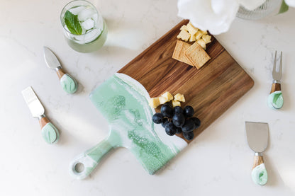 Mojito Medium Charcuterie Board (8x16" including handle)
